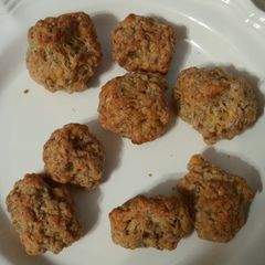 A picture of Sausage cheese balls.