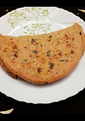 A picture of Domino's Style Stuffed Cheese Garlic Bread.