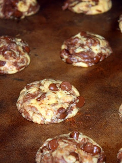 A picture of Cake Batter Cookies.