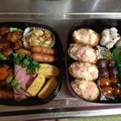Cherry Blossom Bento Box 2013 A picture of Cherry Blossom Bento Box 2013.