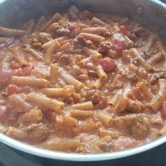 A picture of Cheeseburger Ziti Skillet.