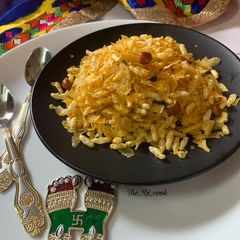 Garlic flavoured poha murmura chiwda A picture of Garlic flavoured poha murmura chiwda.