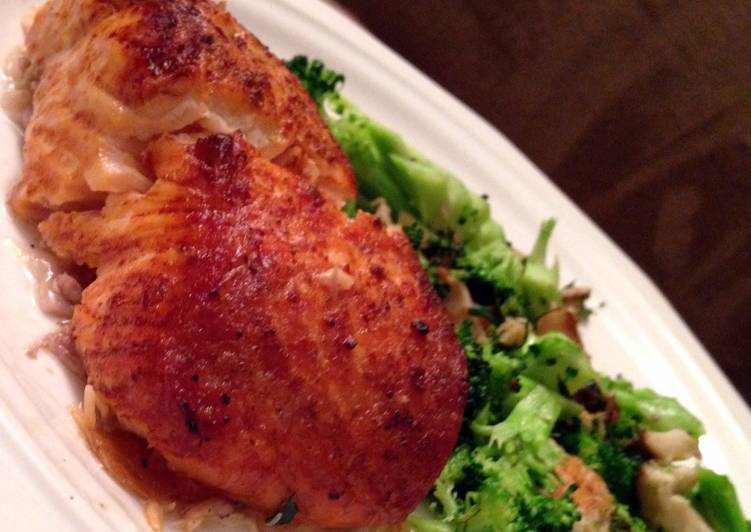 Simple Way to Prepare Super Quick Homemade Broiled Salmon with Broccoli &amp; Shiitake Mushrooms