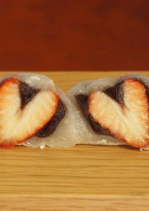 A picture of Simple Heart-Shaped Strawberry Daifuku.