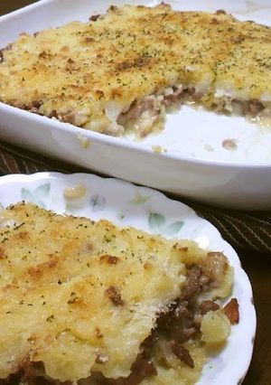 A picture of Easy! Baked and Layered Potato & Ground Meat.