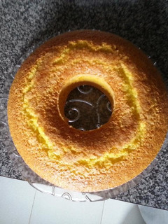 A picture of Easy Yogurt cake.