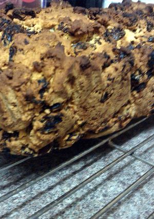 A picture of Very fruity Irish tea cake.