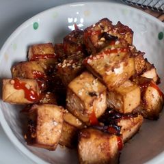 A picture of Crispy salt and pepper tofu, air fryer, no deep-frying.