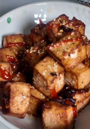 A picture of Crispy salt and pepper tofu, air fryer, no deep-frying.