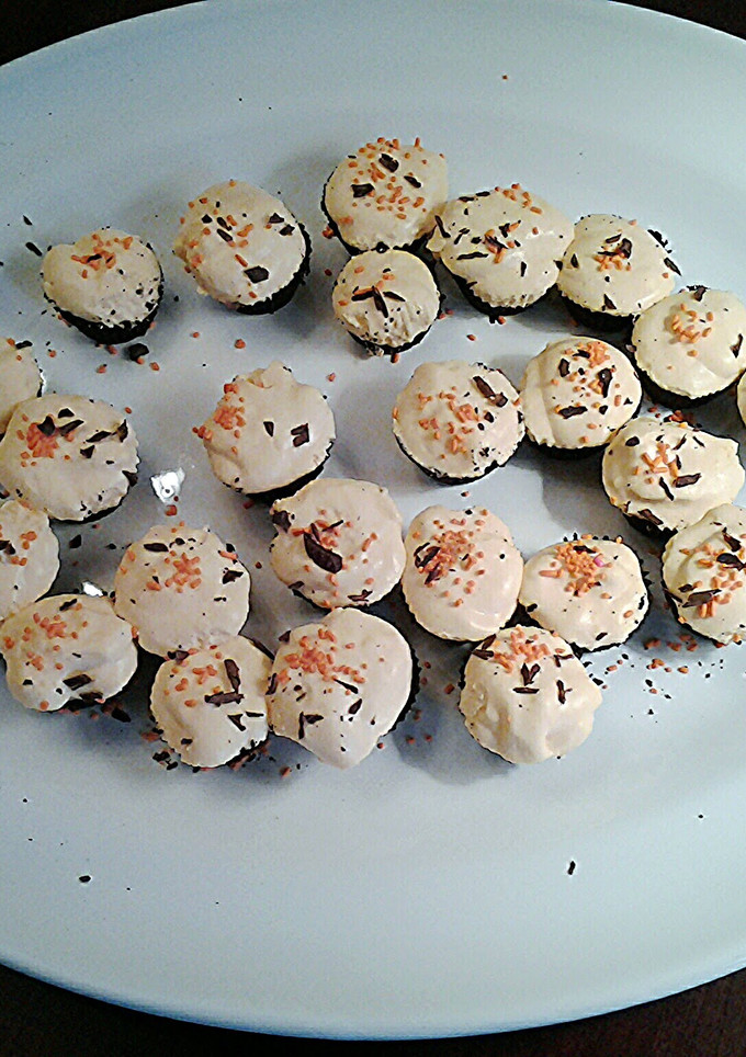 A picture of Orange Cream Mousse Cookie Cups.