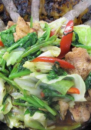 A picture of Pan-fried Chicken & Cabbage + 3 Other Veggies.