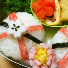 A picture of Temari Nigiri Bento.