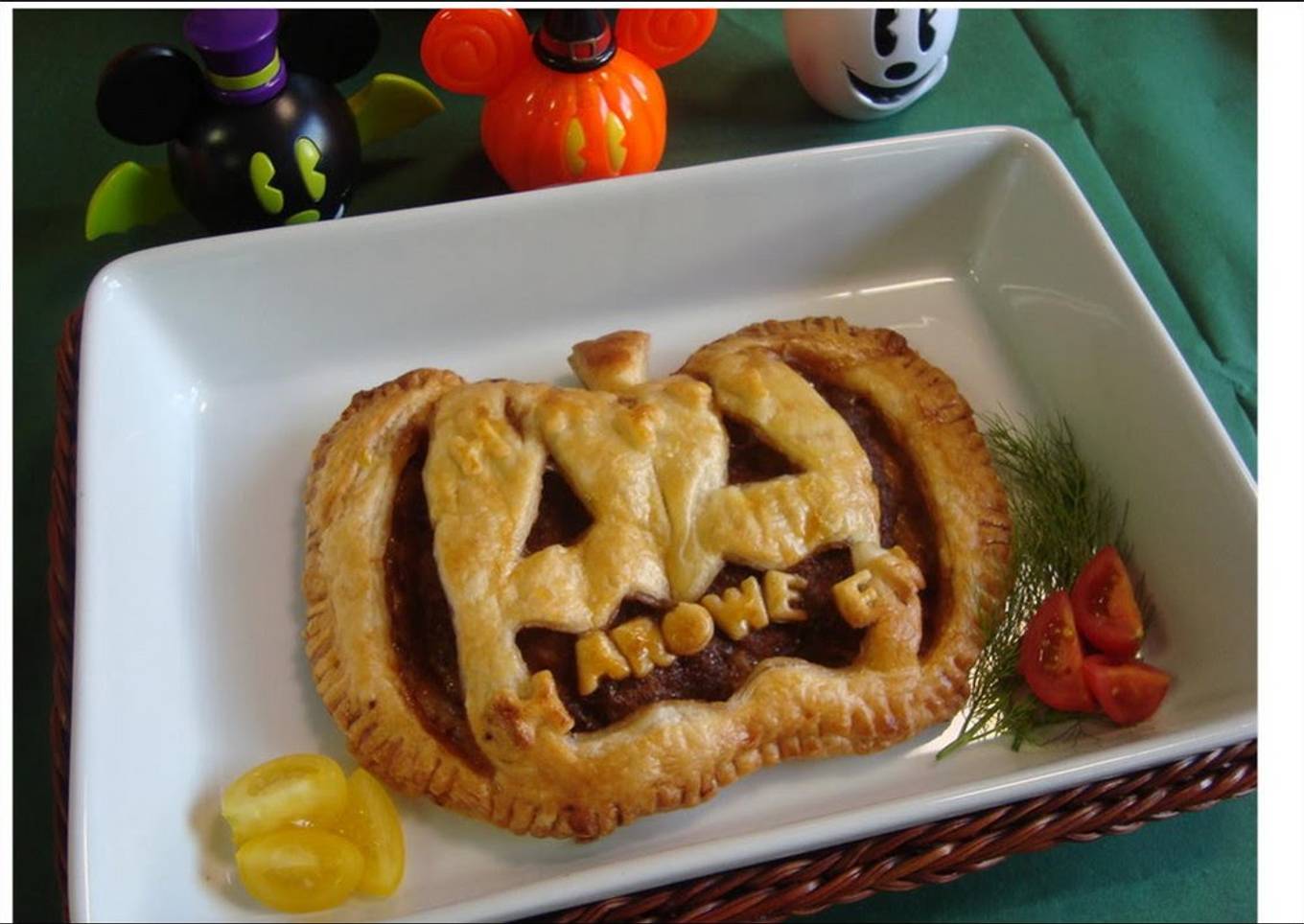 Recipe of Ultimate Try it for Halloween! Simple Meat Pie 2009