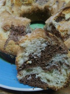 Una foto de Torta marmolada sin manteca fácil y esponjosa