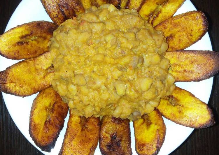 Easiest Way to Prepare Speedy Porriage beans with fried plantain