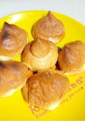 A picture of Meringue Cookies.