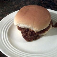 A picture of Sloppy Joe made simple.
