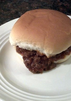 A picture of Sloppy Joe made simple.