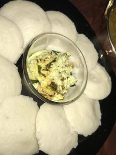 A picture of Idli sambhar.