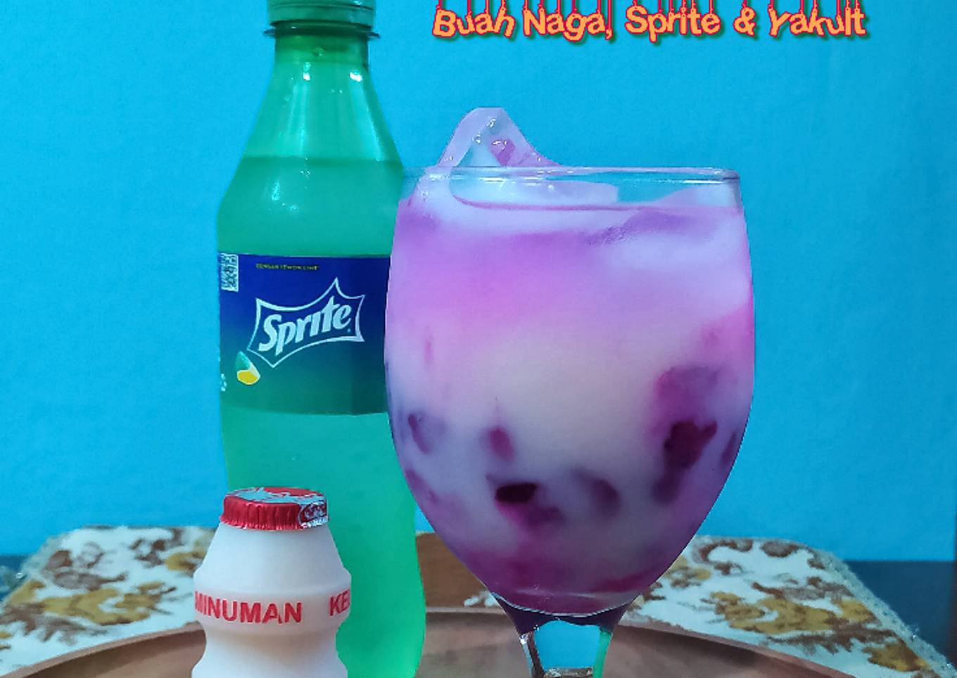 Es mix (buah naga, sprite dan Yakult)