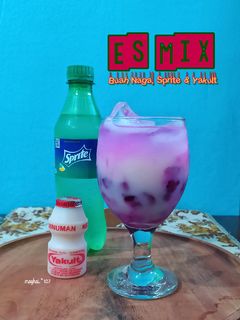 Foto resep Es mix (buah naga, sprite dan Yakult)