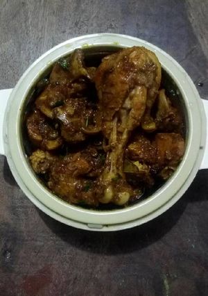 A picture of Masala chicken.