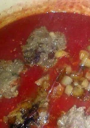 A picture of Meat potatoes burgers.