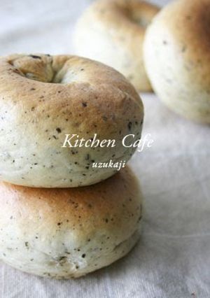 A picture of Milk Tea Bagel.