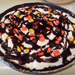 A picture of Reeses pieces peanut butter pie.