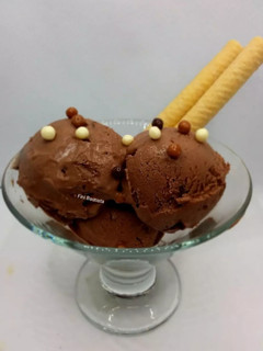 Una foto de Helado de chocolate