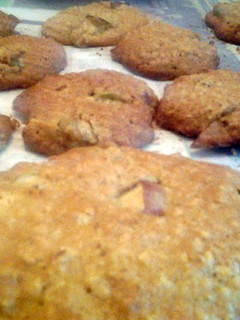 A picture of Apple Oatmeal Cookies.