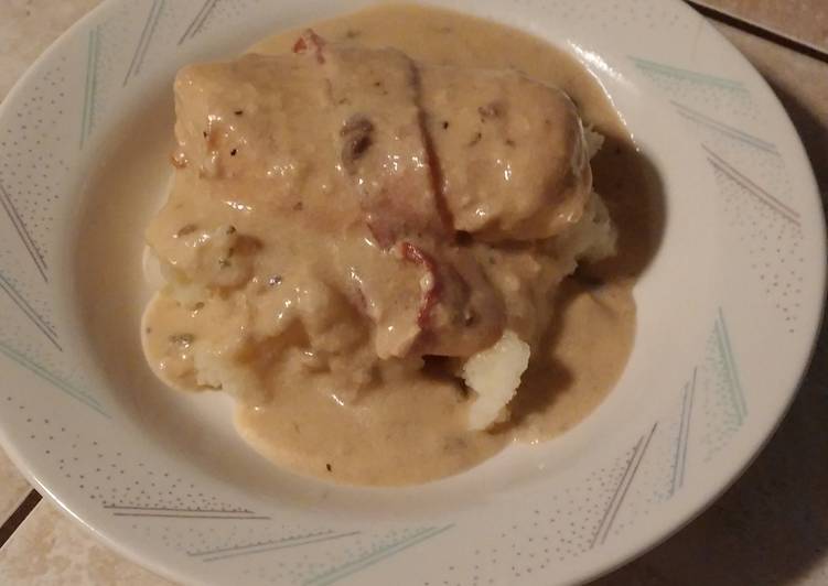 Recipe of Perfect Sour Cream and Bacon Crockpot Chicken