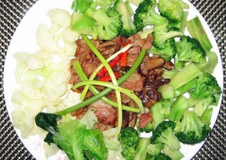 Step-by-Step Guide to Prepare Ultimate LG STIR FRY BBQ PORK WITH BROCOLI AND CAULIFLOWER