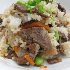 A picture of Beef Mazegohan.