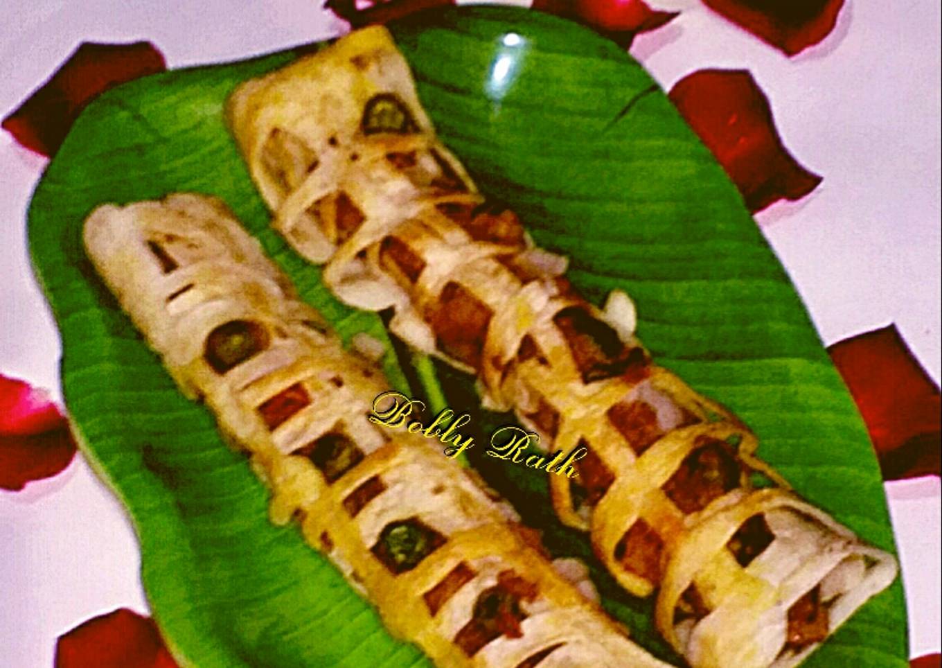 Net masala dosa roll with coconut peanut chutney