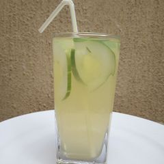 A picture of Ginger juice.