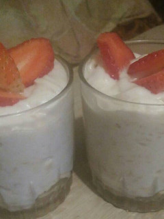 Una foto de Postre de merengue fácil