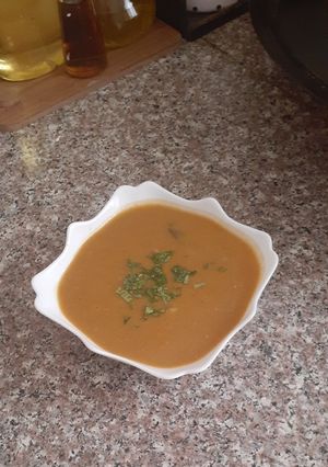 صورة لوصفة حساء بسمك التونة غني بالفيتامينات وذوق خرافي 😋