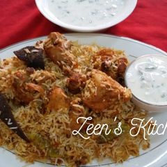 A picture of Hyderabadi Chicken Dum Biryani.