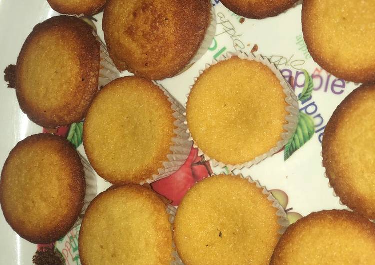 Recipe of Quick Vanilla cupcakes