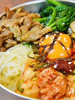 韓式拌飯 的食譜成品照片