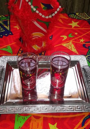 صورة لوصفة عصاير ومشروبات رمضان الكركديه بإضافة مكون جديد هايخلي طعمه يجنن