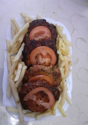 A picture of Chapli Kabab.