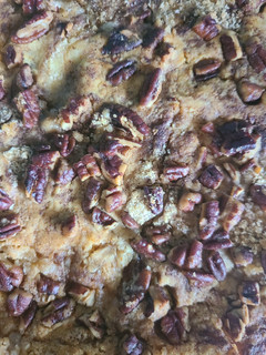 A picture of Apple🍎 pecan spice dump cake.