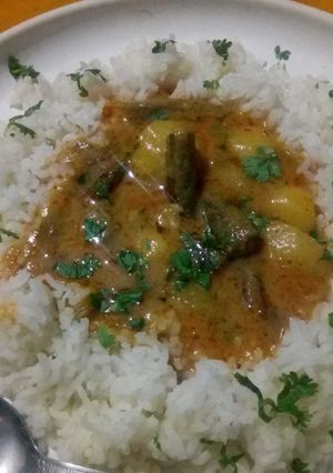 A picture of Sindhi Kadhi Rice.