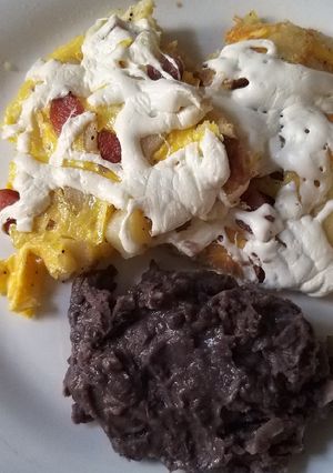 Una foto de Tortilla española cortada