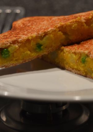 A picture of Aloo Sandwich.