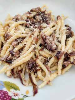 Foto di Trofie radicchio e salsiccia