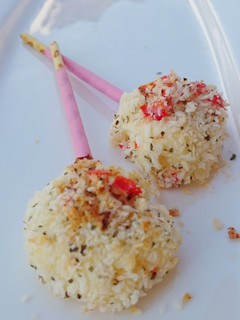 A picture of Caprese Pop.