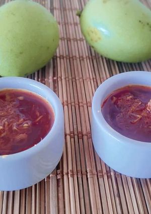 A picture of Instant Raw Mango Pickle (Chunda).